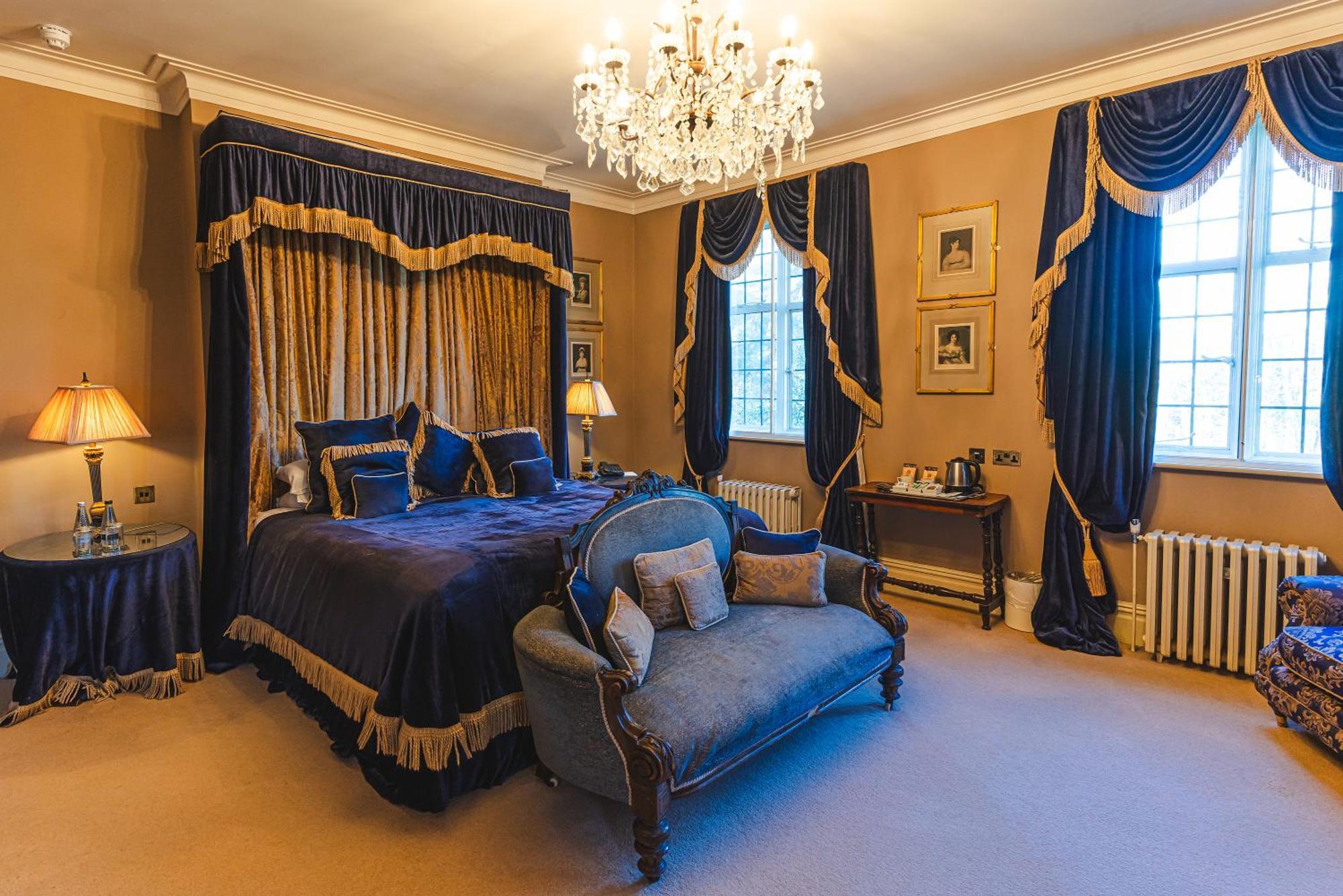 Ye Olde Bell Hotel & Spa Ретфорд Екстериор снимка