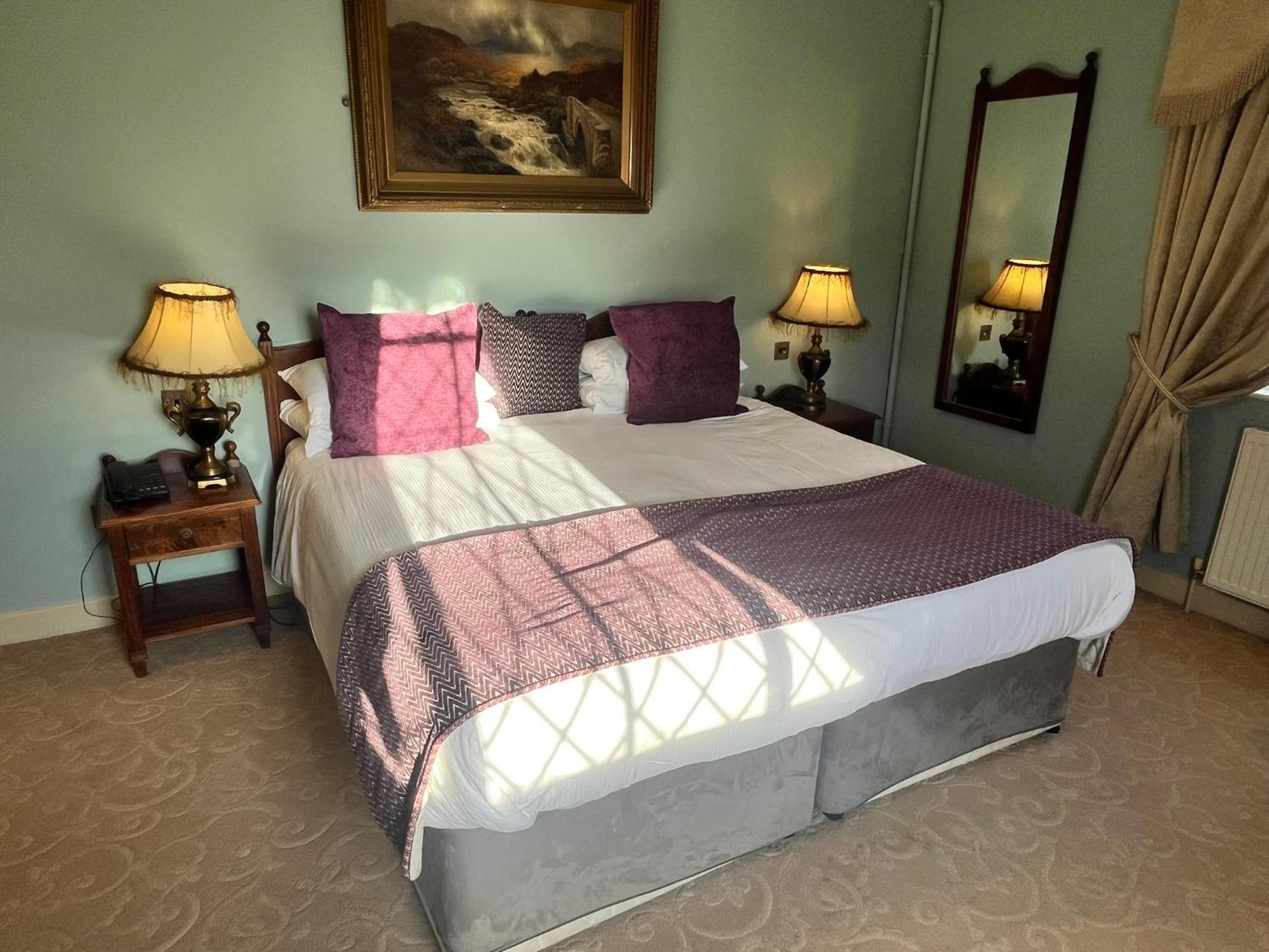 Ye Olde Bell Hotel & Spa Ретфорд Екстериор снимка