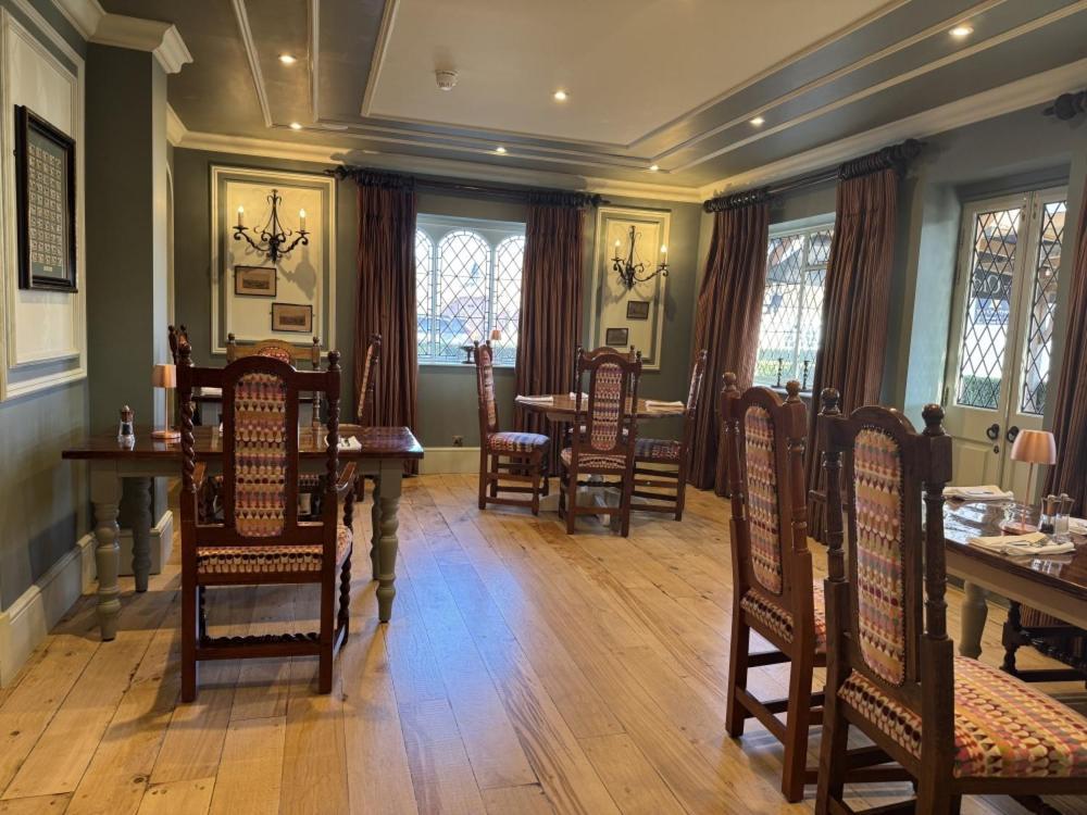 Ye Olde Bell Hotel & Spa Ретфорд Екстериор снимка